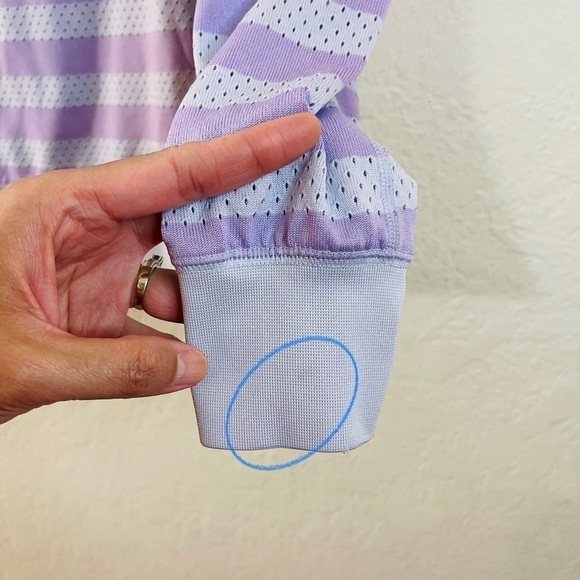 Nike Dri Fit Breathable Long Sleeve Semi Fitted Activewear Top Women Size Small - Picture 8 of 11